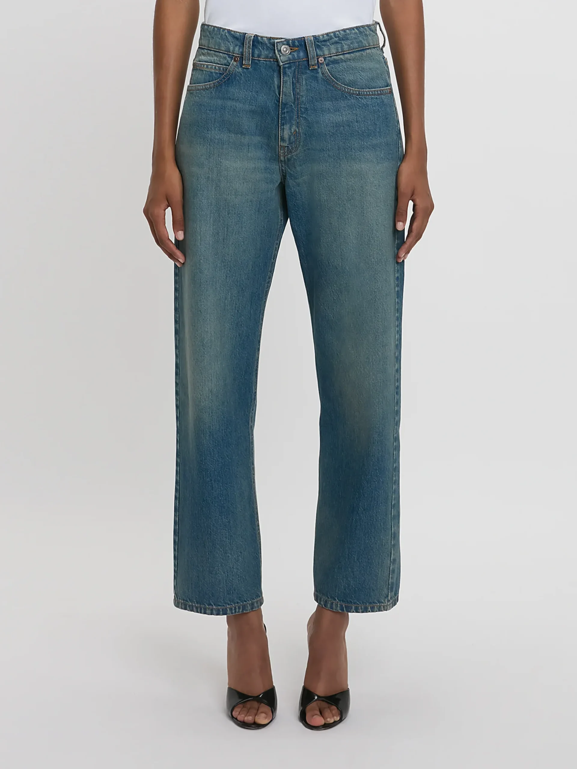 Bernie Relaxed Jean In Mid Blue