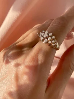 Queen Wave Ring